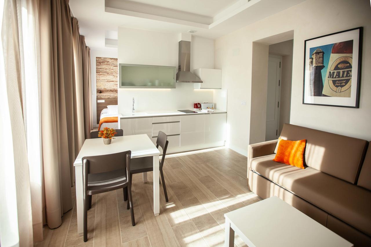 Apartamentos Maier Cadice Esterno foto